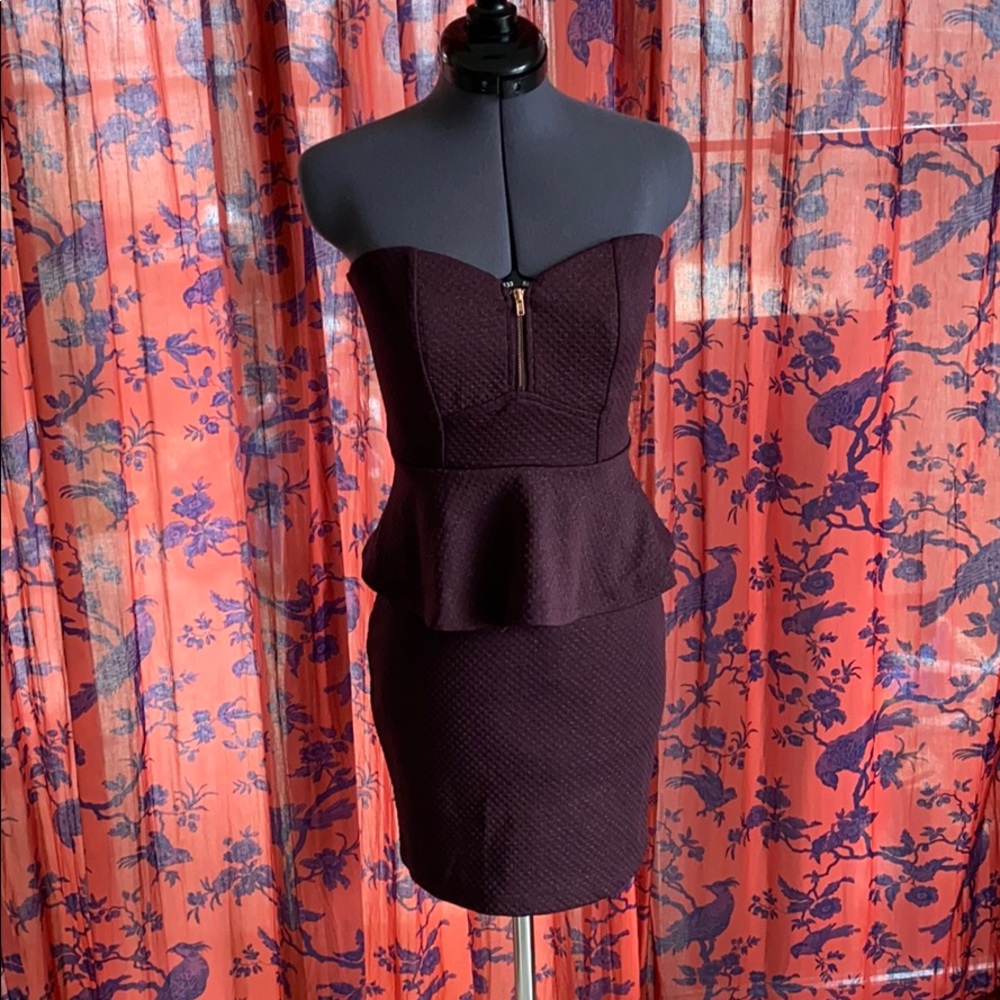 Strapless sweetheart bodycon dress